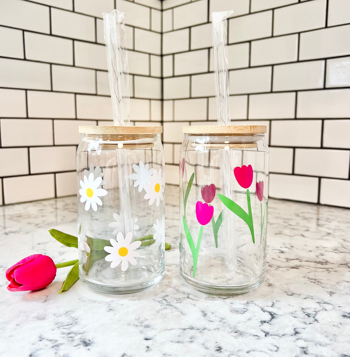 Daisies - Spring/Summer - Beer Can Glass - 16oz