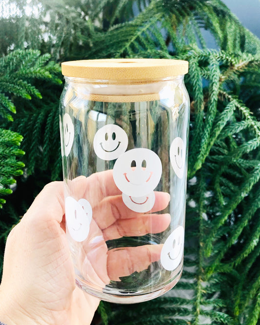 Smiley Face 16 OZ Beer Can Glass W/ Lid Straw Pretty 